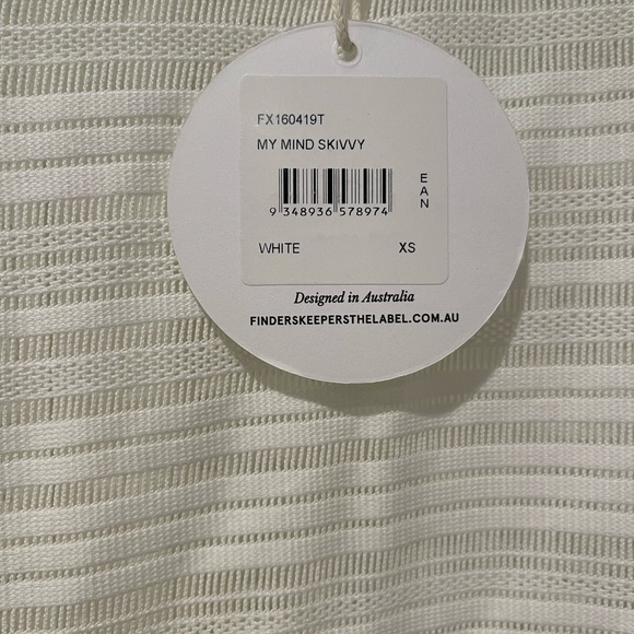 Finders Keepers White Ribbed Long Sleeve Top - Picture 3 of 3